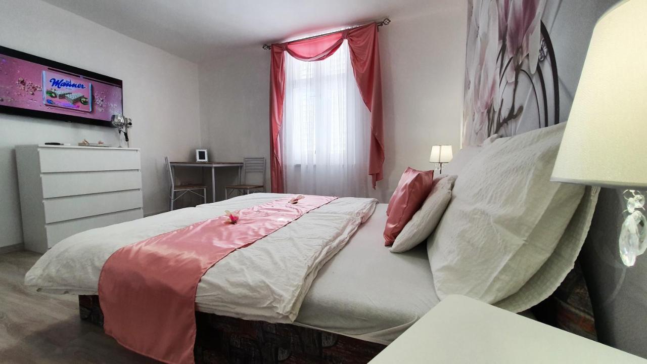 Villa Napsugar Balatonlelle Eksteriør billede